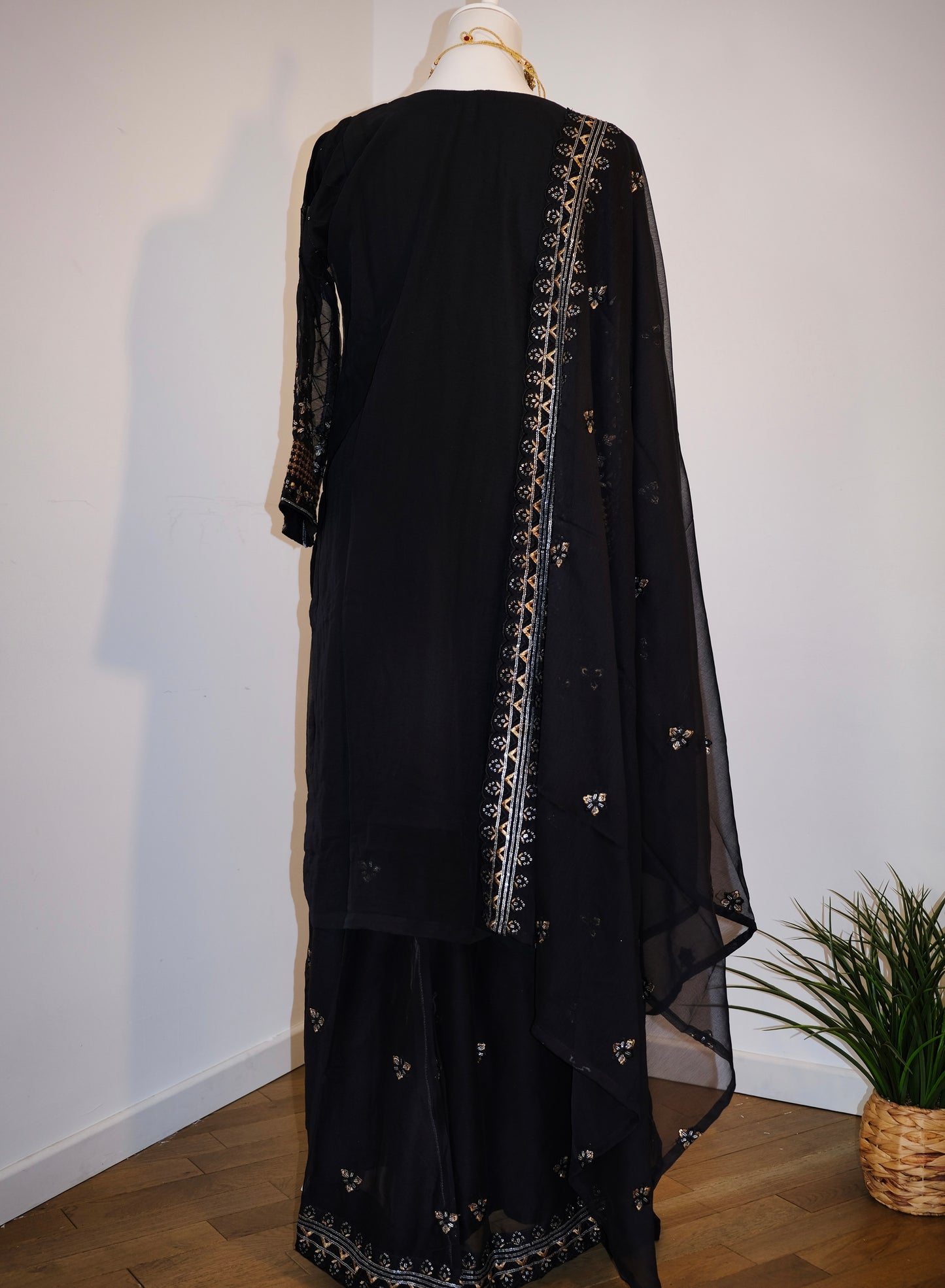 Salwar Kameez Aliza