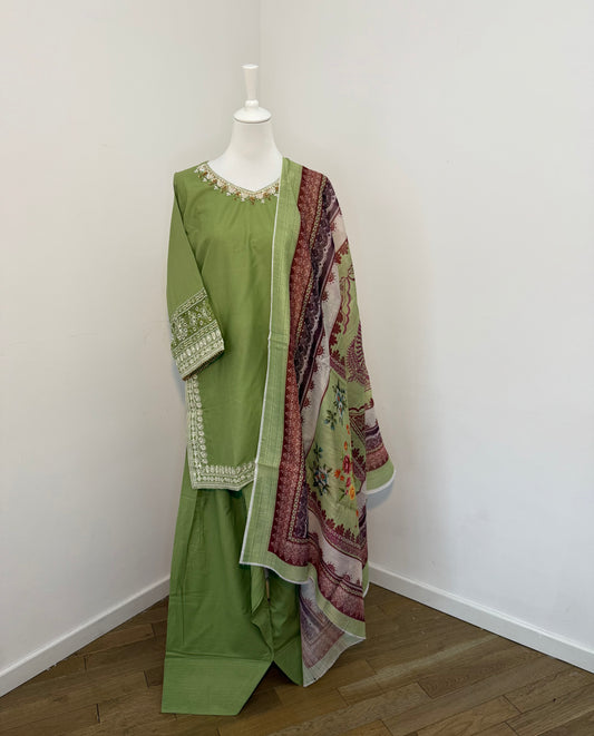 Salwar Kameez Siara