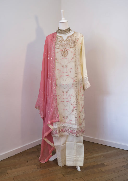 Salwar Kameez Amana